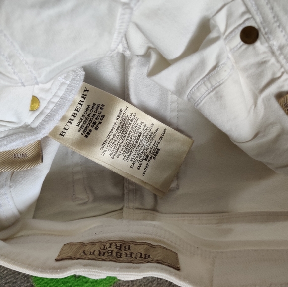 Women's Burberry jeans - Picture 3 of 6